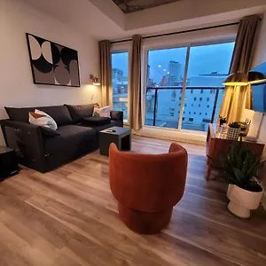 Mid-century Modern Style - Pool/terrace Ville de Québec